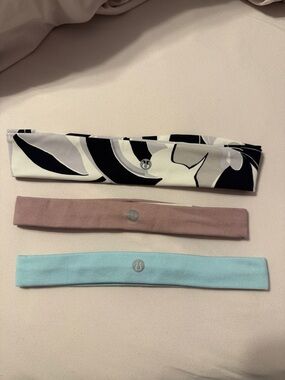 lululemon athletica Black & White Printed, Dusty Pink, Light Blue Headband Trio